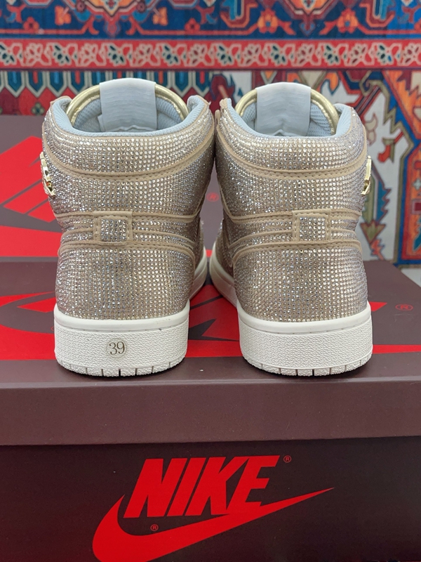 ナイキ靴着用イメージ